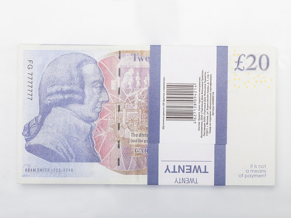 20 livres sterling faux billets