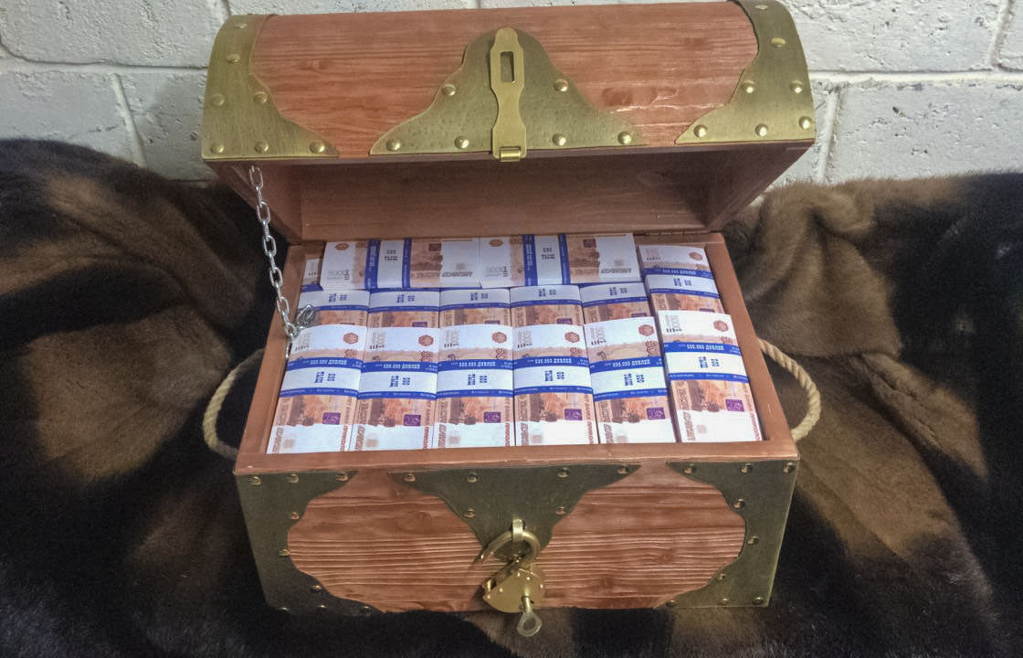 5000 roubles russes faux billets Coffre de pirate